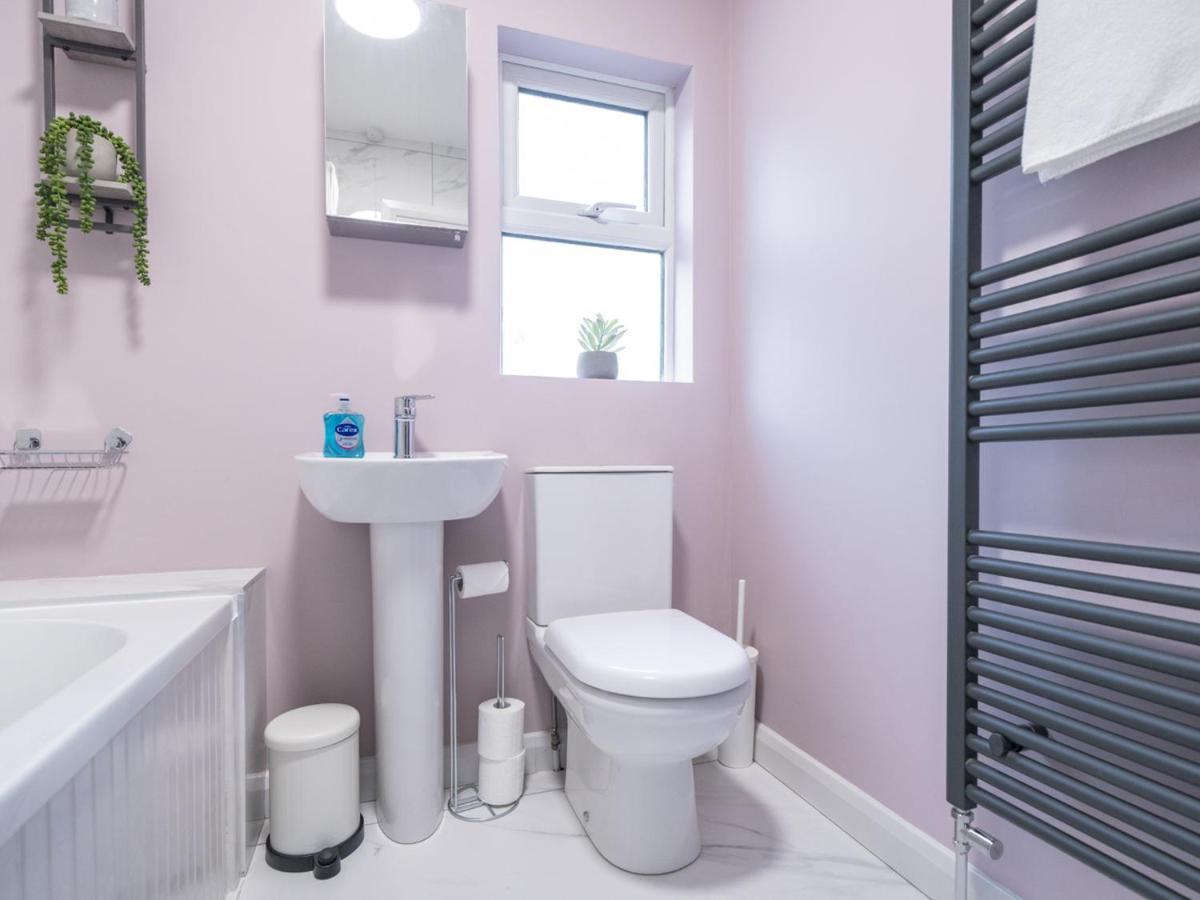 Pass The Keys 58 Lw Ave Stunning 2Br Terrace Top Location Lots Nearby Belfast Exteriör bild