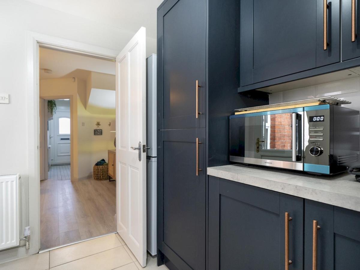 Pass The Keys 58 Lw Ave Stunning 2Br Terrace Top Location Lots Nearby Belfast Exteriör bild